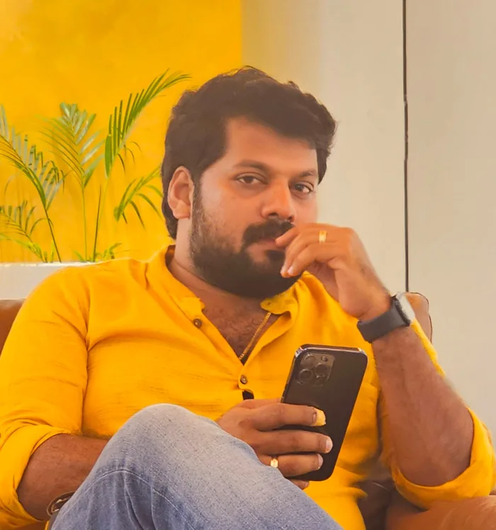 Between conversations — V. Rahul Venugopal
